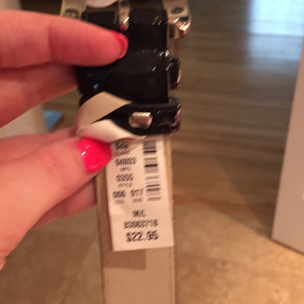 NWT manmade patent leather belt M/L - Picture 2 of 3